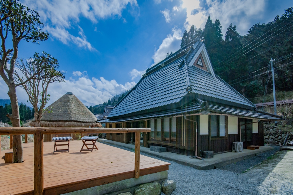 MIYAMA EISA