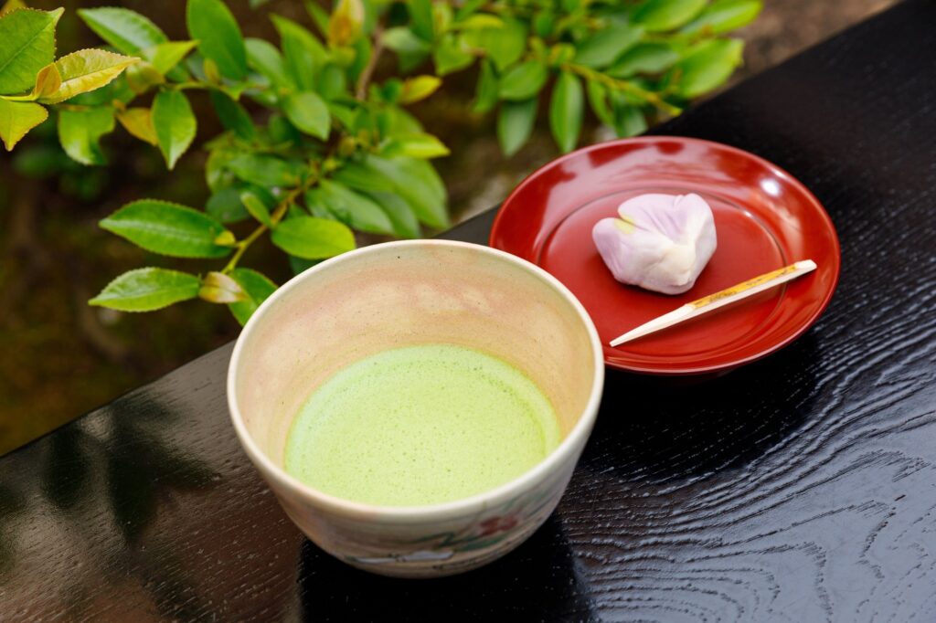 市営茶室「対鳳庵」でのお点前体験（抹茶or煎茶）