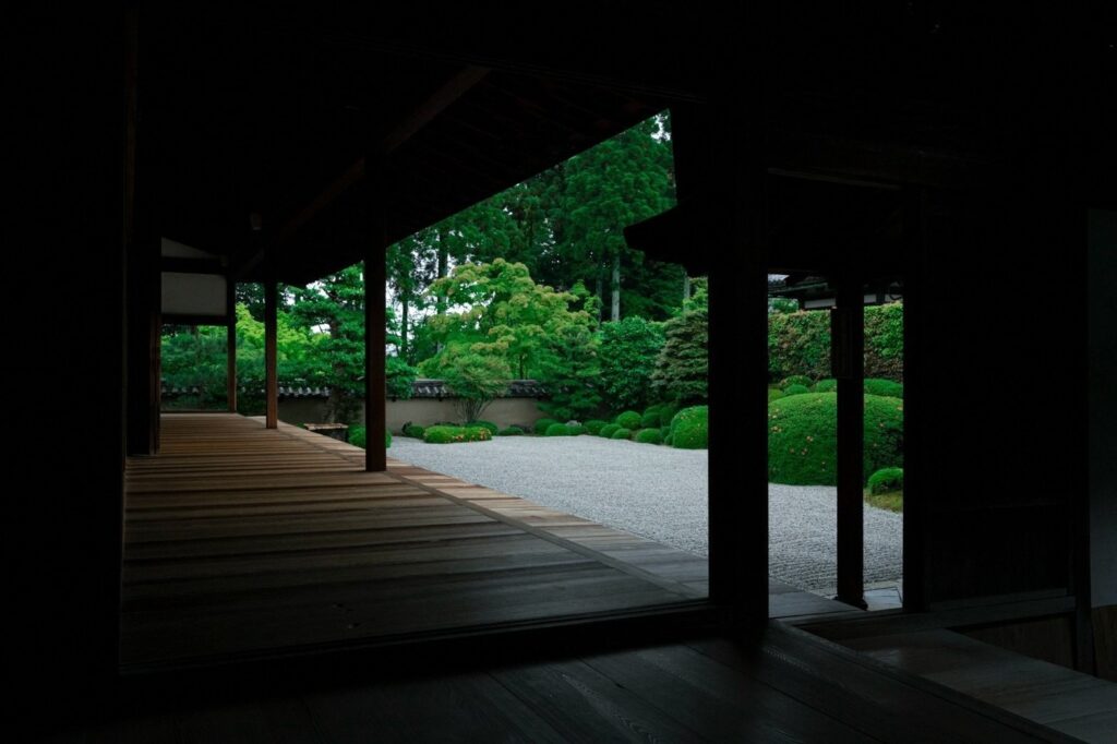 一休寺×普賢寺伊東邸 Discovery Course ～禅の心にふれる90分～（宿泊者限定）